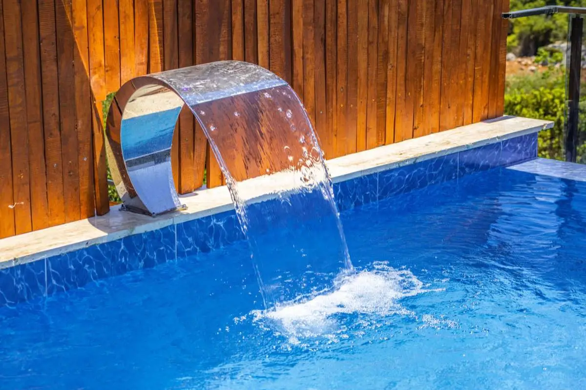 Pool Heaters & Heat Pumps in Brownsville, TX